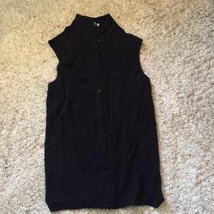 H&M black button up